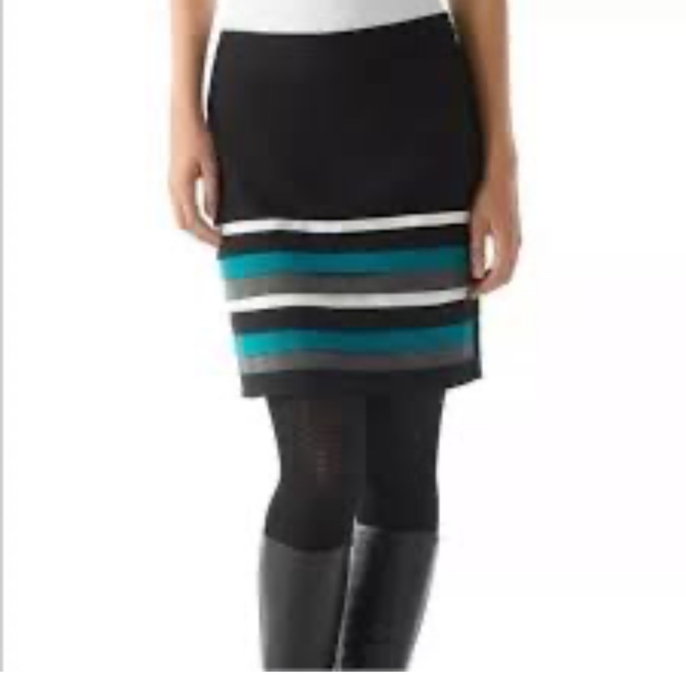 WHBM White House Black Market Stylishly Chic Ribbon Pencil Skirt Size 0
